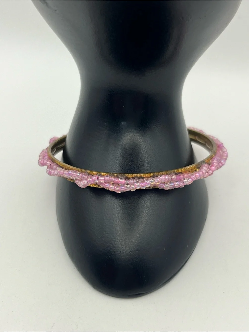 East India mid-20th-century vintage bangle bracelet pink seed beads gold tone